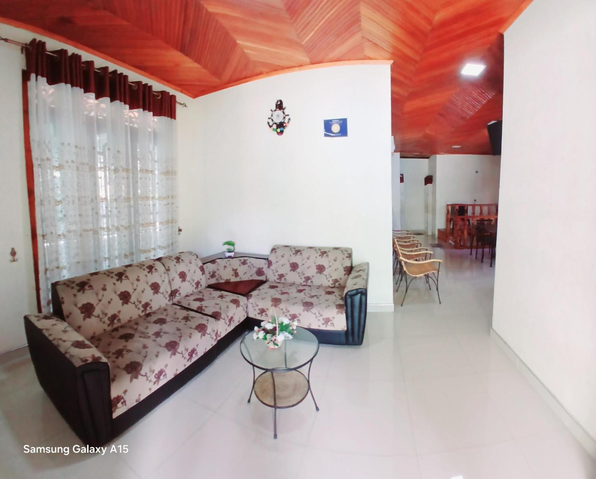 אלה Jasmine Garden Inn מראה חיצוני תמונה