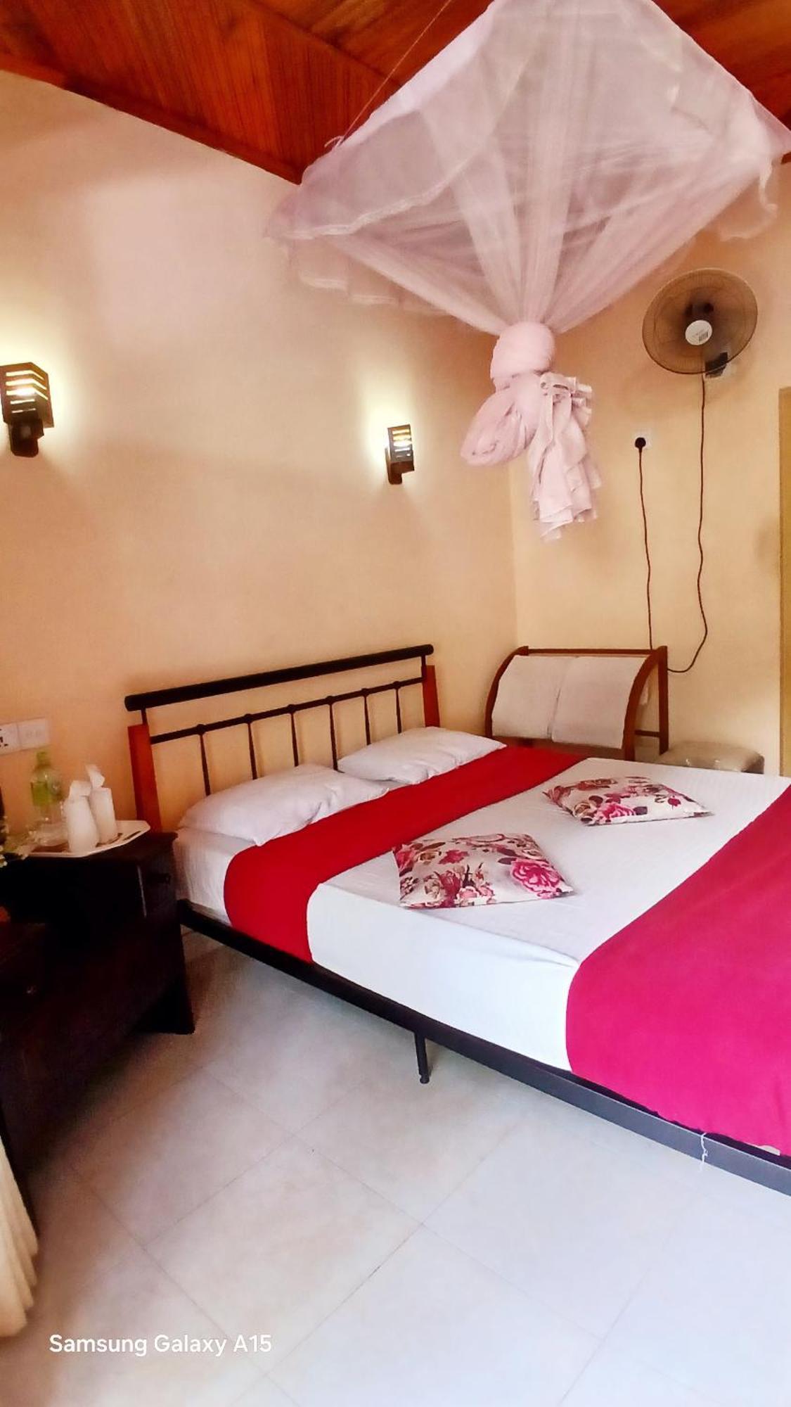 אלה Jasmine Garden Inn מראה חיצוני תמונה