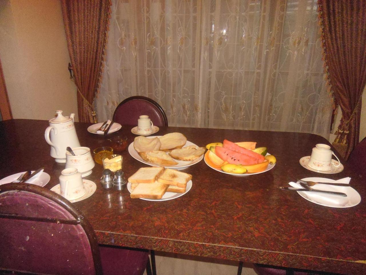 אלה Jasmine Garden Inn מראה חיצוני תמונה